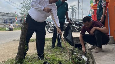 Bupati Sanggau Ajak Masyarakat Jaga Kebersihan Lingkungan