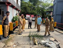 PUPR Sanggau Tangani Jalan Pancur Aji Amblas