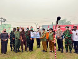 PT Finnantara Intiga Serahkan Bantuan Mesin Alat Pemadam Kebakaran Ke Pemkab Sanggau