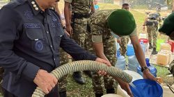 Bupati Sanggau Salurkan Air Bersih untuk Warga Sungai Kosak