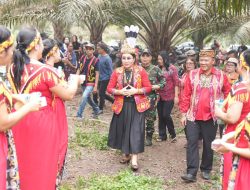 Wabup Susana Tutup Ritual Adat Notokng, Dorong Generasi Muda Lestarikan Budaya