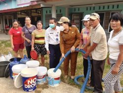 Wabup Sanggau Apresiasi RRI Sanggau dan Pewarsa Bantu Salurkan Air Bersih Untuk Warga